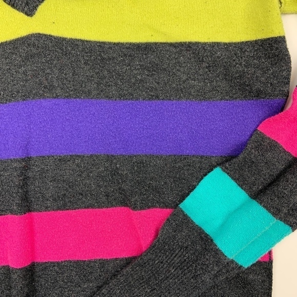 Kirra Sweater Womens Medium V Neck Long Sleeve Multicolor Stripes - Picture 5 of 6